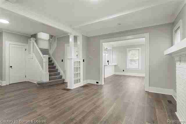4115 Montgomery St - Photo 6 of 31
