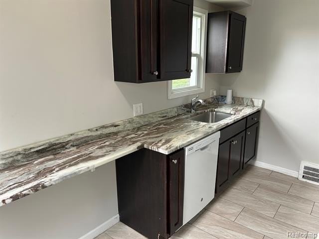 22066 Lambrecht Ave - Photo 5 of 14
