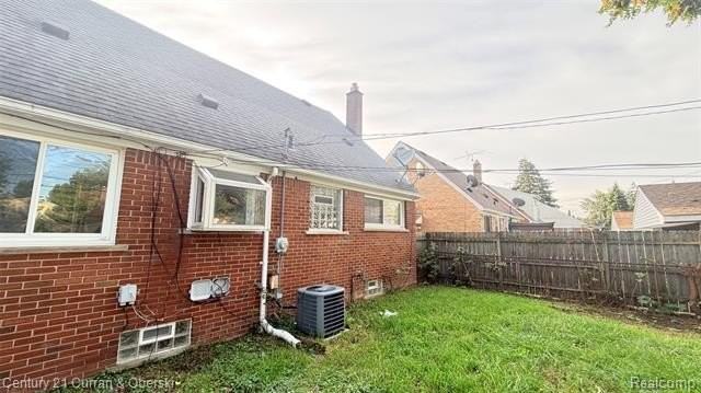 2040 Grindley Park St - Photo 3 of 22