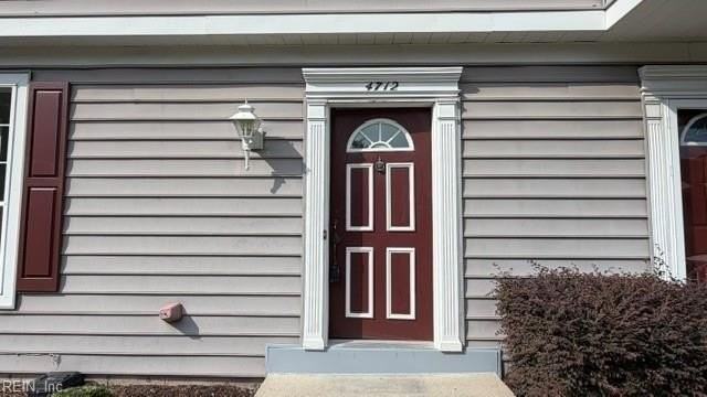 4712 Kempsville Greens Pkwy - Photo 3 of 44