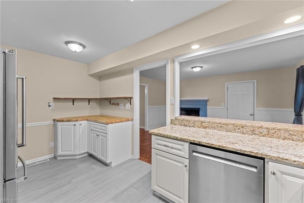 1132 Sippel Dr - Photo 5 of 25