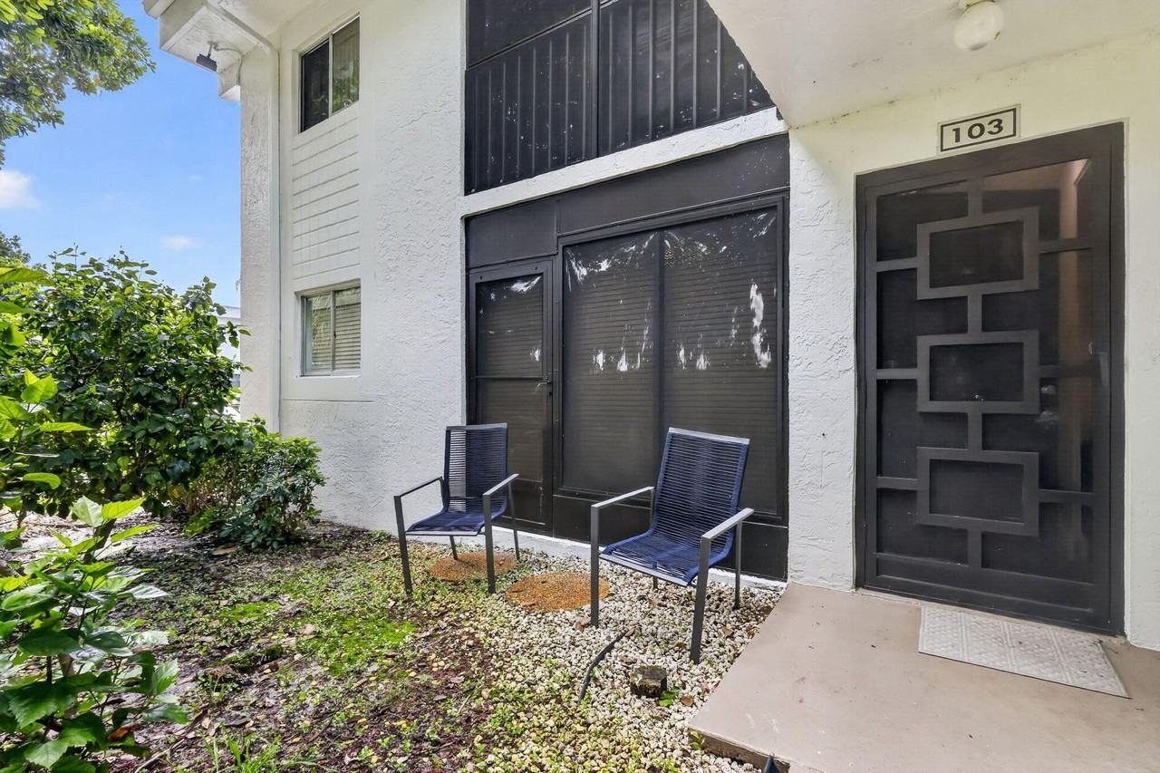 14881 Wedgefield Dr #103 - Photo 4 of 50