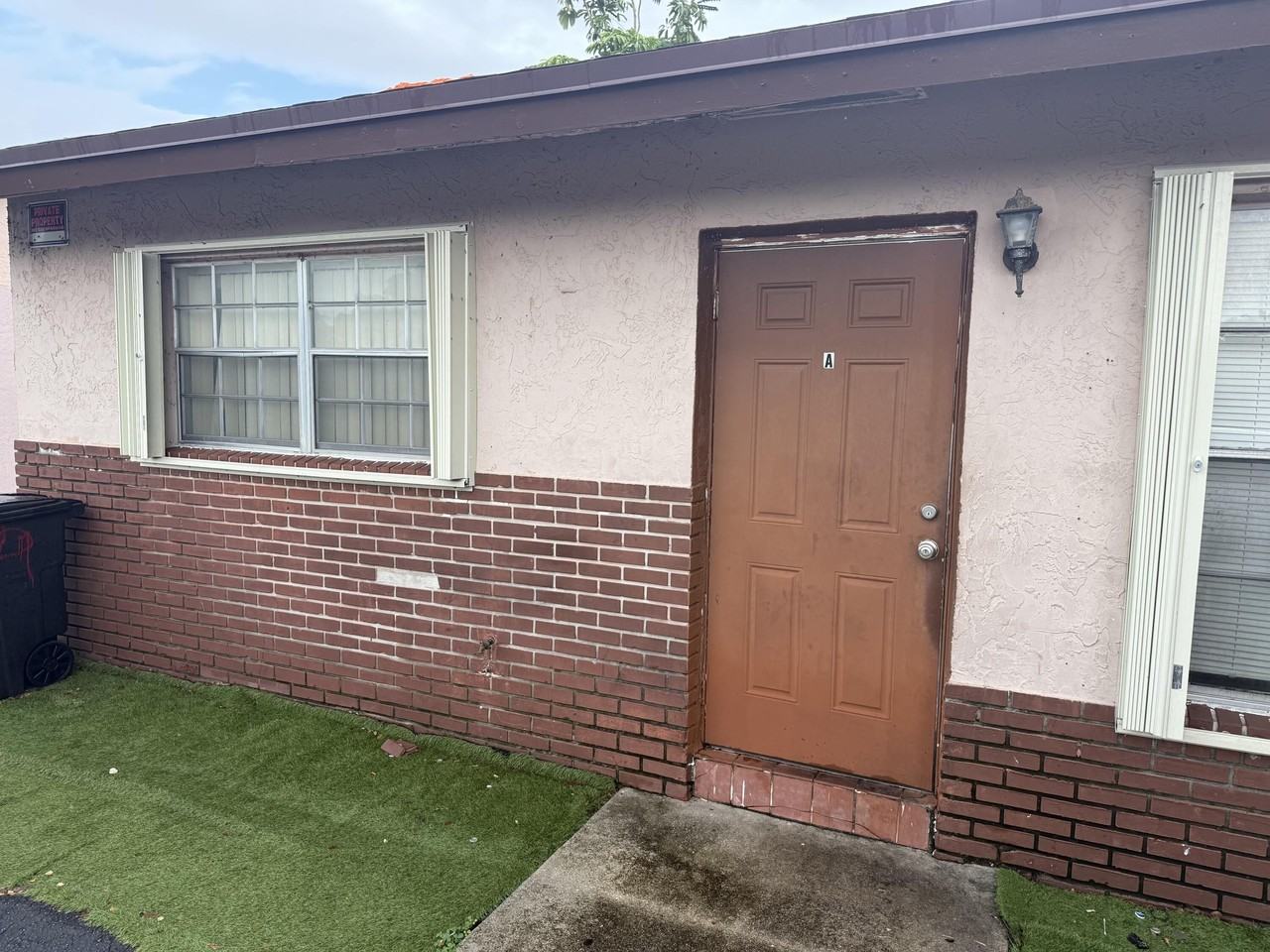 1471 Nw 22nd St #A - Photo 2 of 24