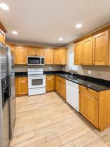 171 Se 3rd St #B - Photo 1 of 1
