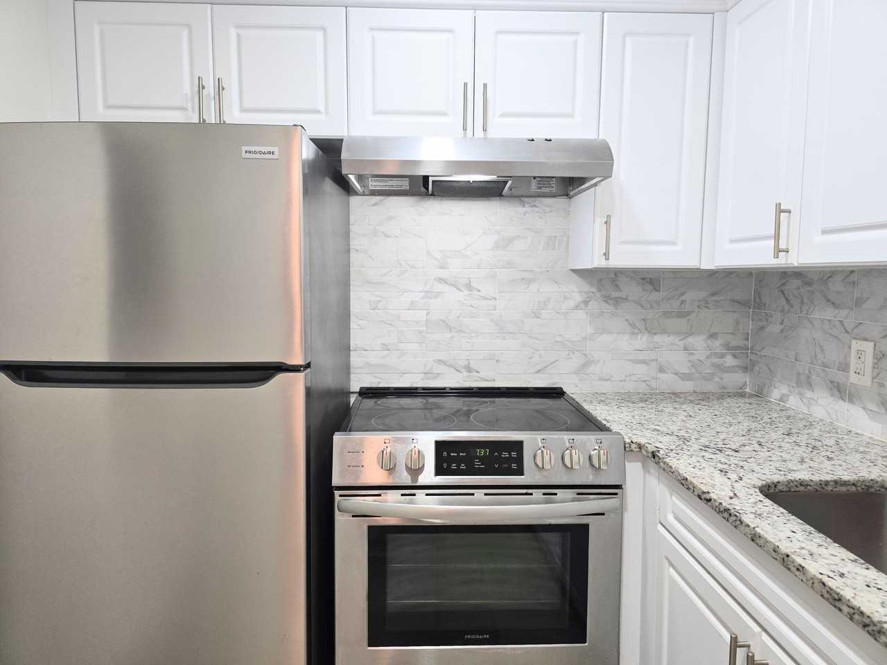 204 Canterbury I - Photo 2 of 8