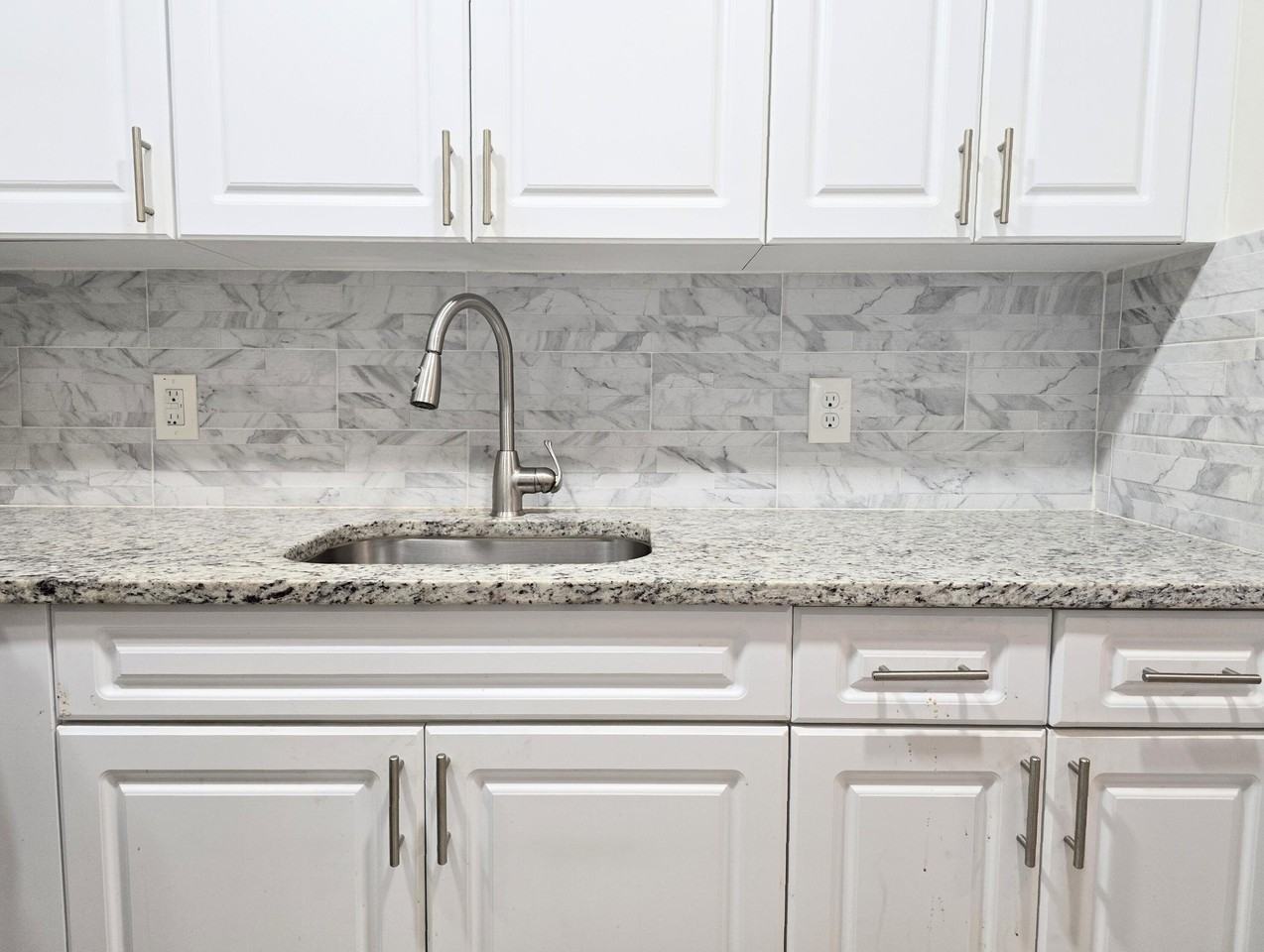 204 Canterbury I - Photo 3 of 8