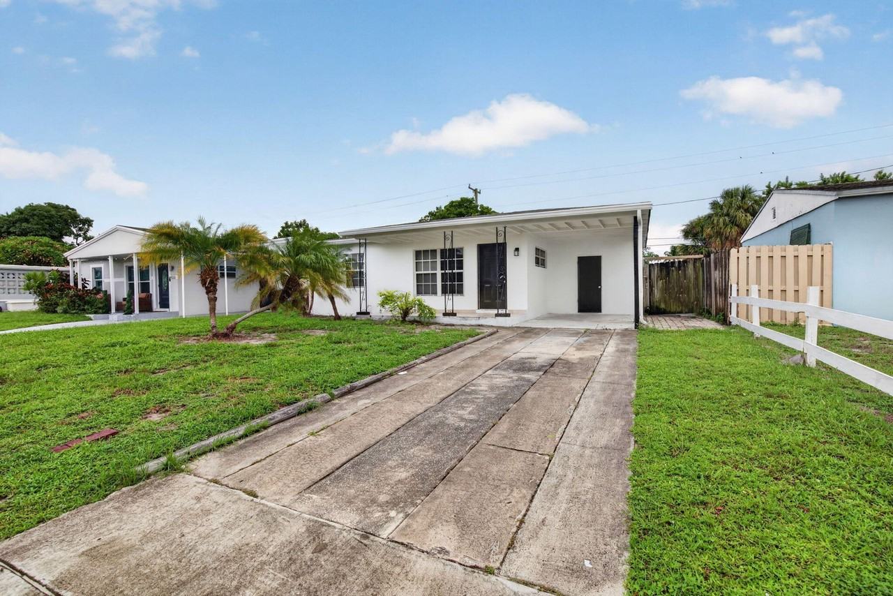 410 Nw 52nd Ct - Photo 2 of 42
