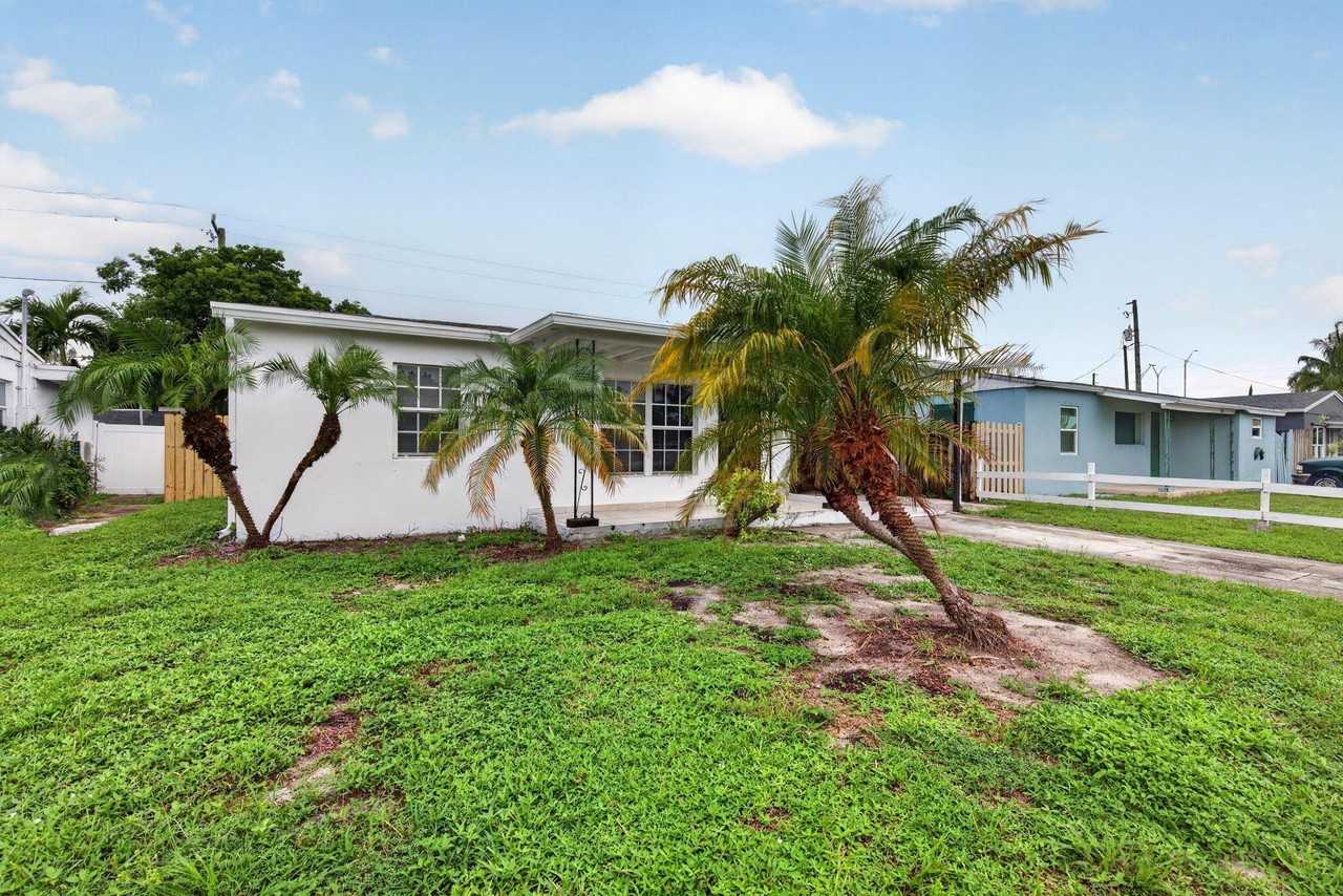 410 Nw 52nd Ct - Photo 4 of 42