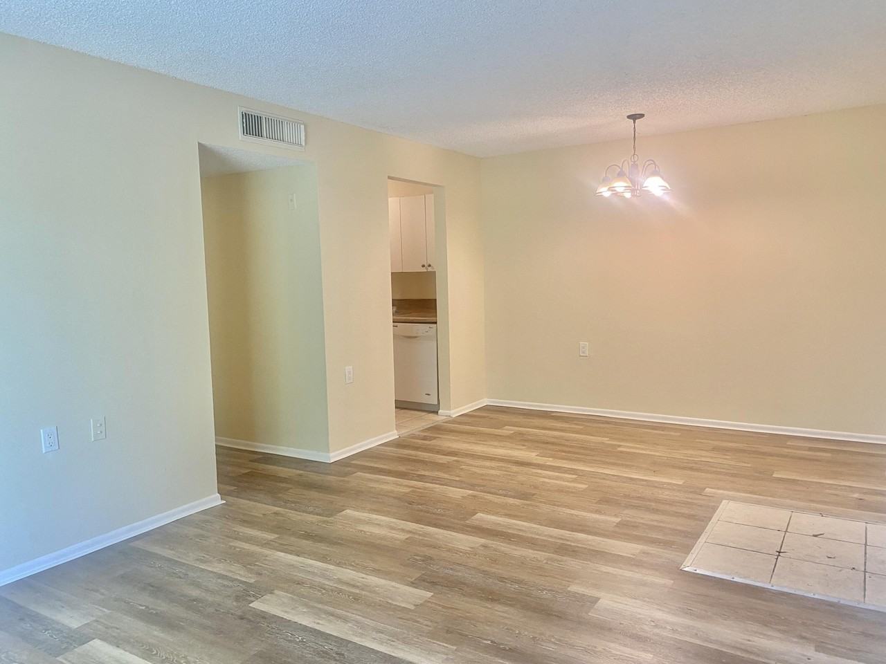 1200 Lake Victoria Dr #C - Photo 3 of 18