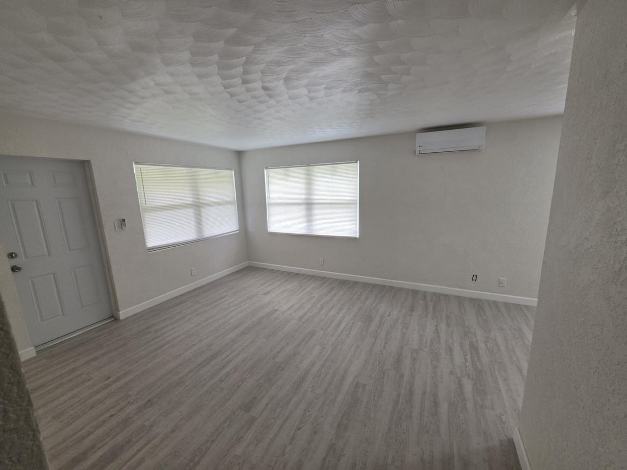1235 Nw 5th Ave #1-2 - Photo 7 of 13