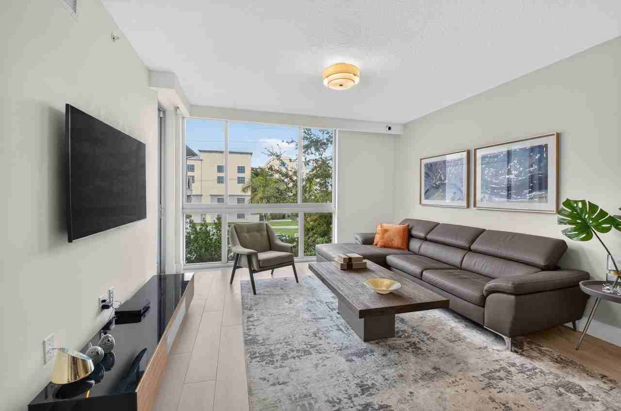 111 Se 1st Ave #317 - Photo 7 of 36