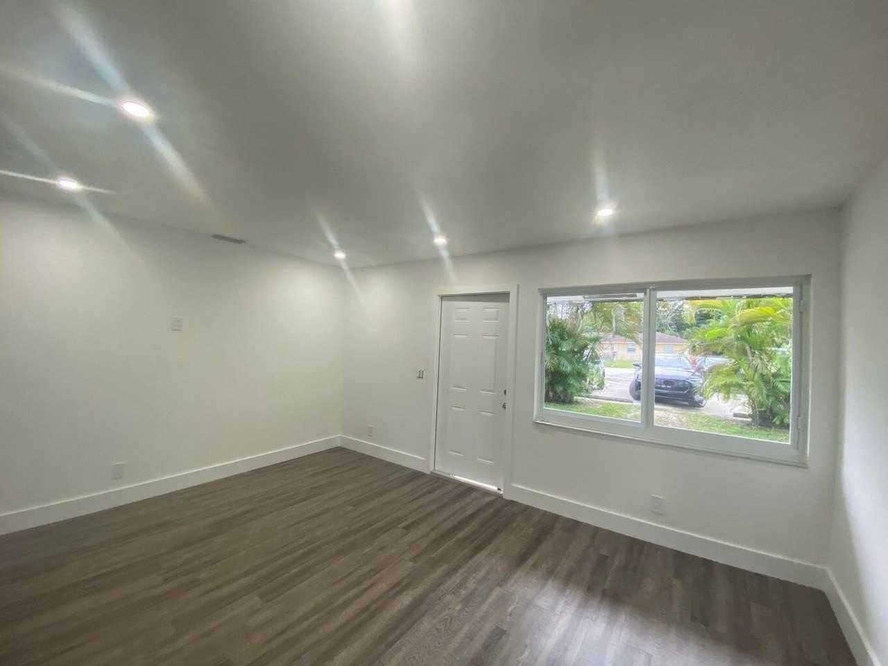4683 Hairland Dr #1 - Photo 4 of 8