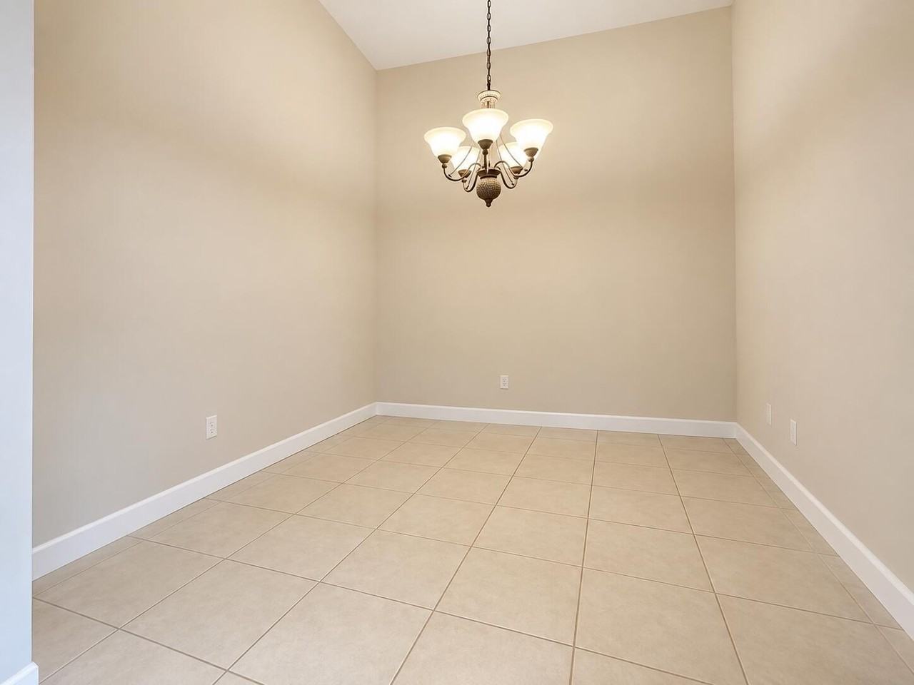2405 Windjammer Way - Photo 5 of 12