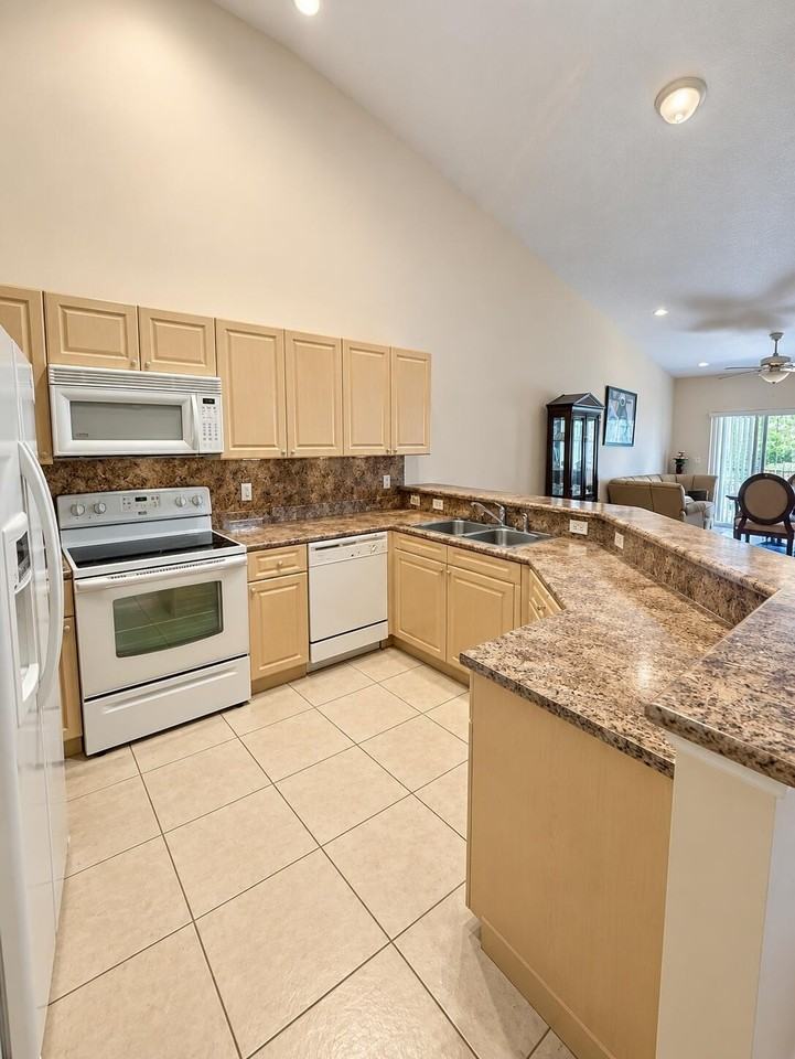 2405 Windjammer Way - Photo 6 of 12