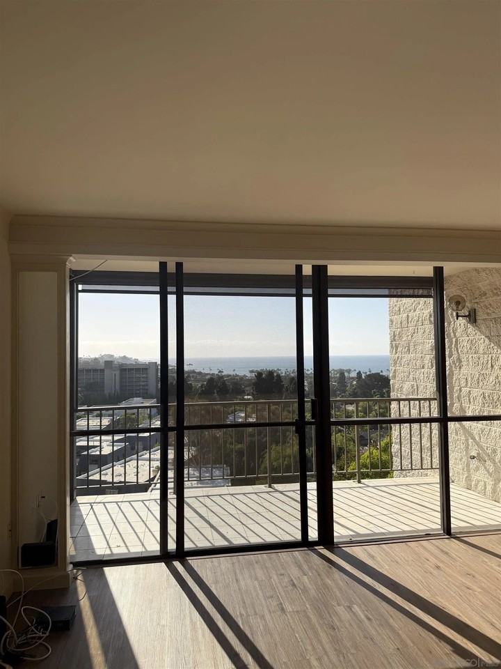 2500 Torrey Pines Rd #803 - Photo 2 of 15