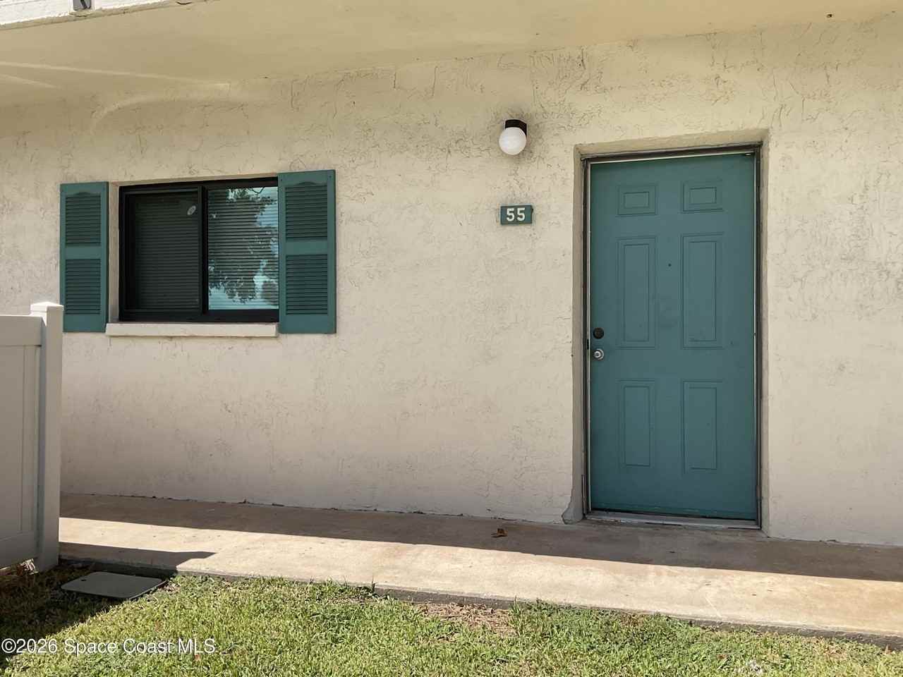 435 Catamaran Dr #55 - Photo 4 of 50