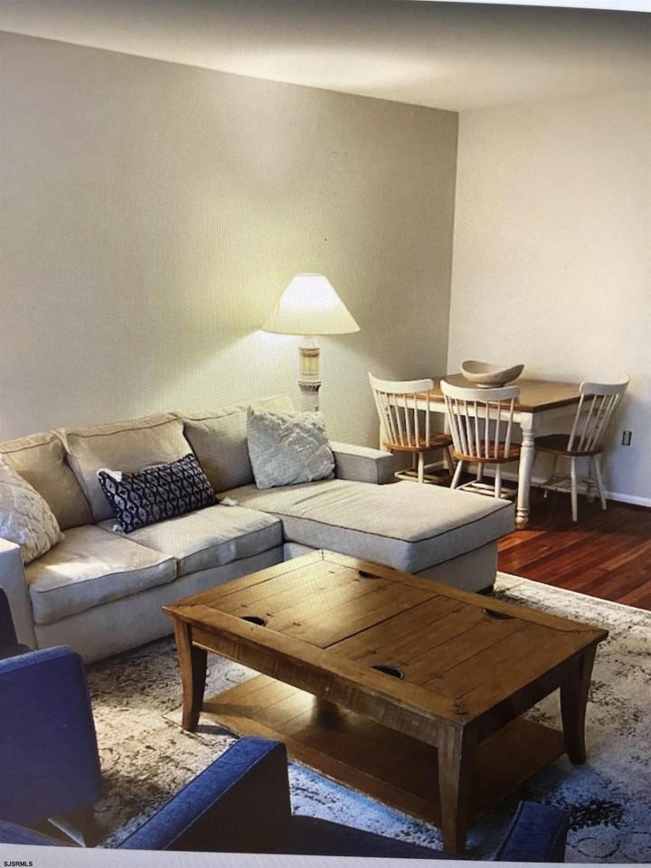 217 3rd St S #A - Photo 4 of 10