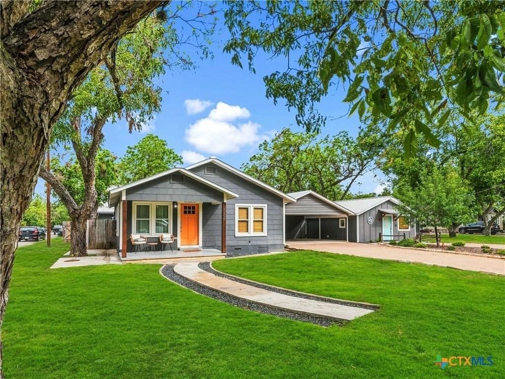 2288 Gruene Rd - Photo 3 of 26