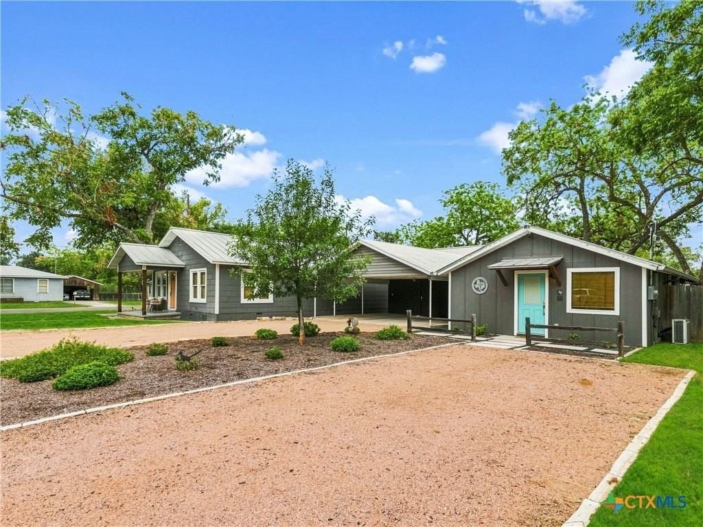 2288 Gruene Rd - Photo 4 of 26