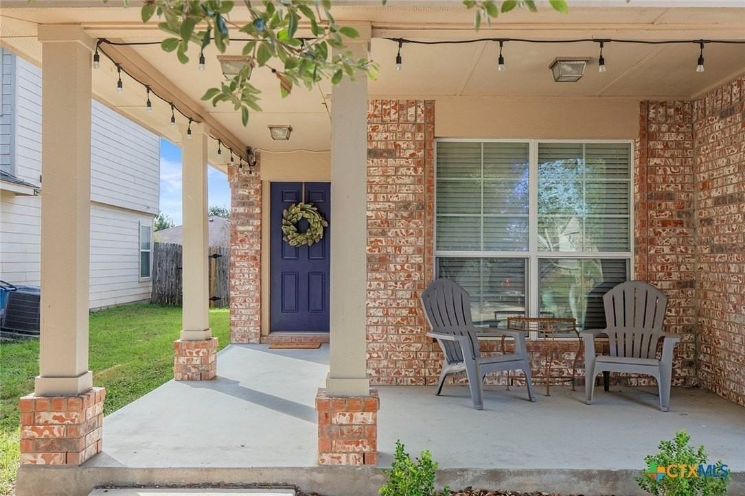 2126 Wiltshire Dr - Photo 2 of 34
