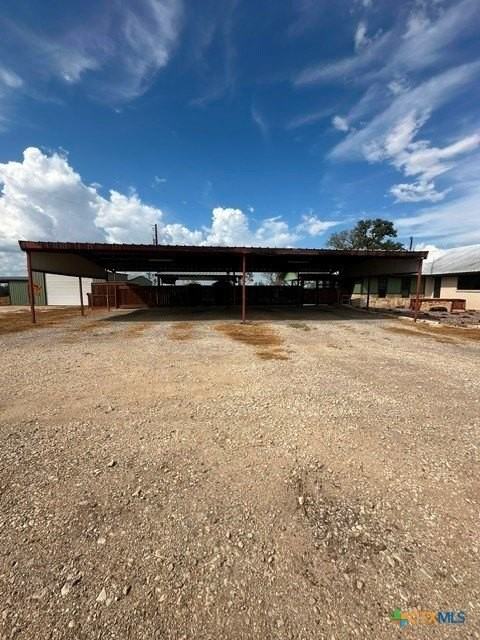 611 Lina Way - Photo 4 of 31