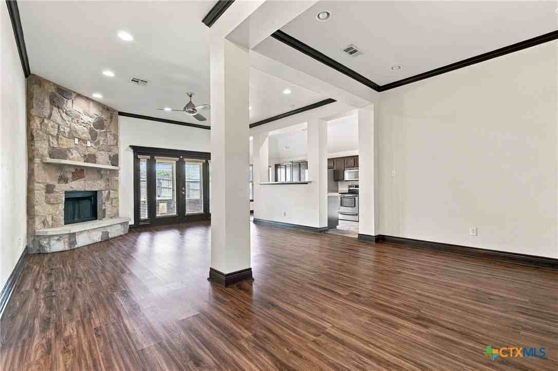 4807 Telluride Dr - Photo 6 of 25