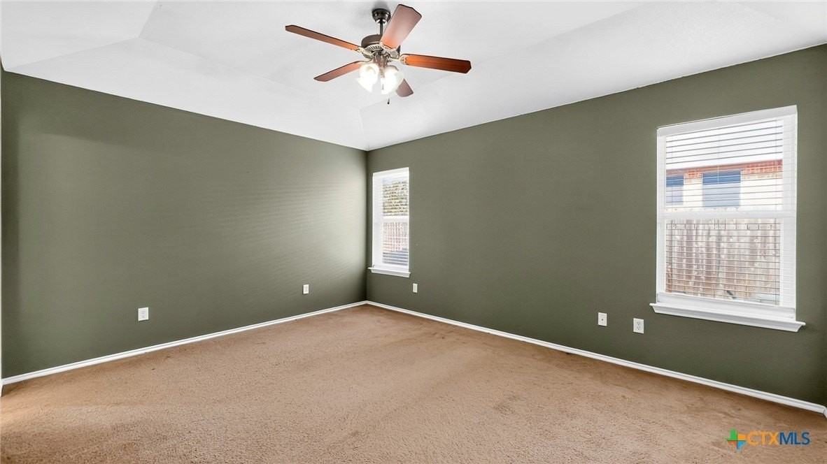 1108 Dixon Cir - Photo 6 of 11