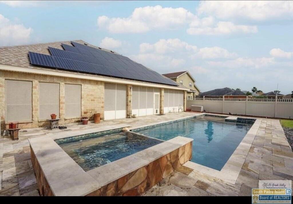 33 Spoonbill Cove Rd - Photo 2 of 22