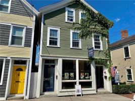 featured image of 423 Thames St #2