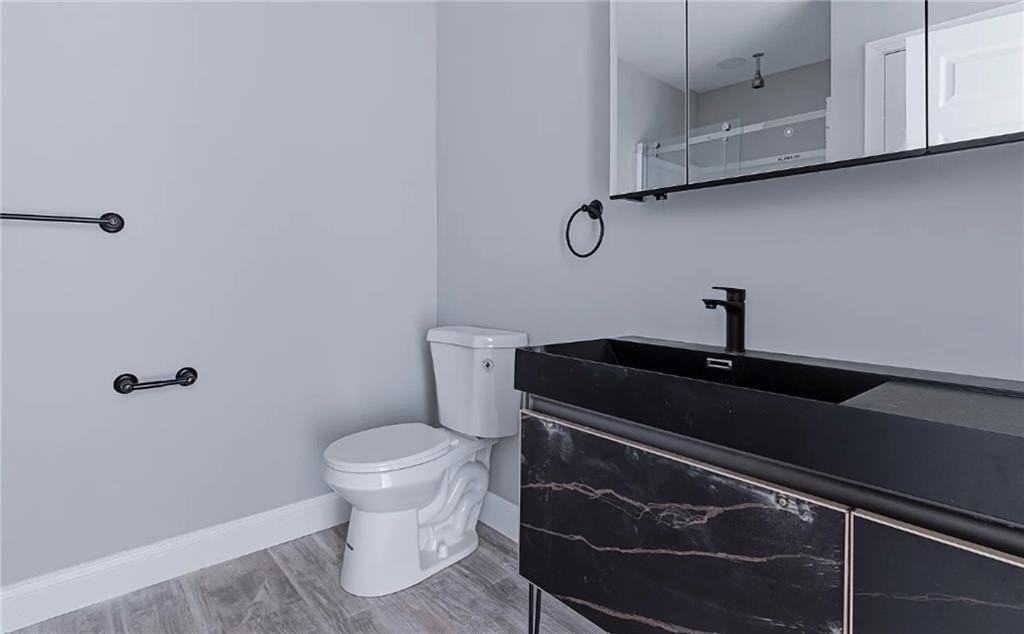 387 Broad St #2 - Photo 5 of 9