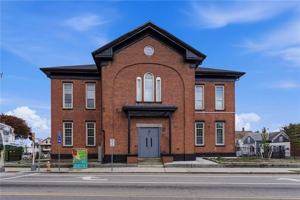 featured image of 387 Broad St #3