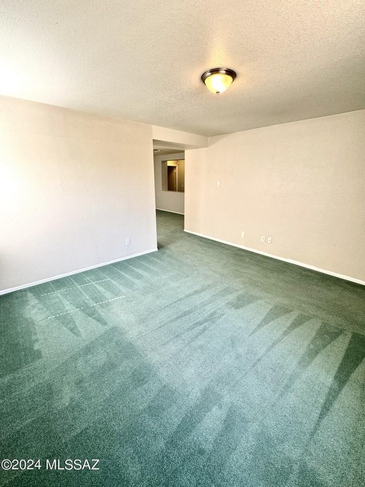 7846 E Rooner Dr - Photo 4 of 24