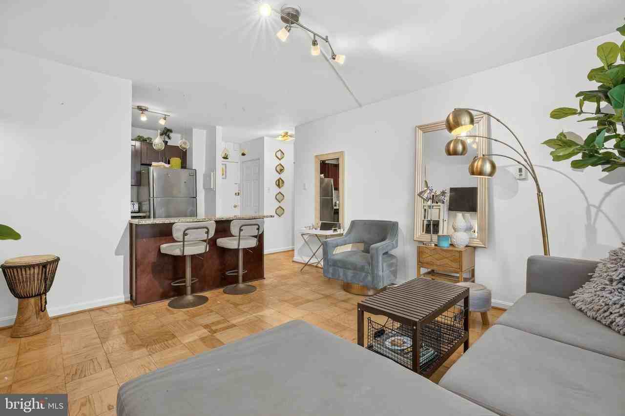 1260 21st St Nw #205 - Photo 6 of 19