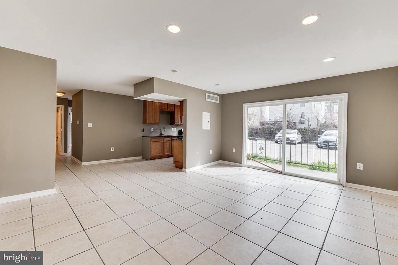 5007 D St Se #101