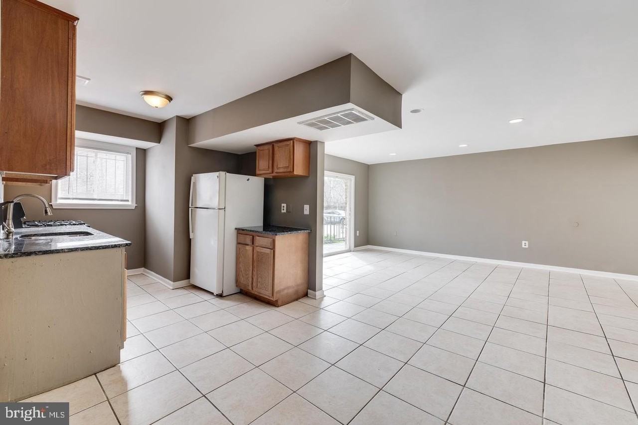 5007 D St Se #101 - Photo 6 of 17
