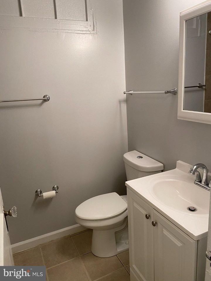 312 34th St Se #2 - Photo 6 of 8