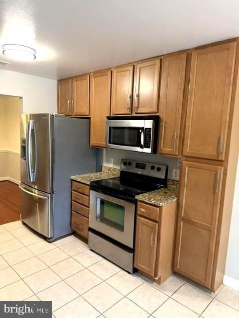 1227 Gemini Dr Apt I #1227I - Photo 5 of 32