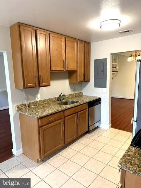 1227 Gemini Dr Apt I #1227I - Photo 6 of 32