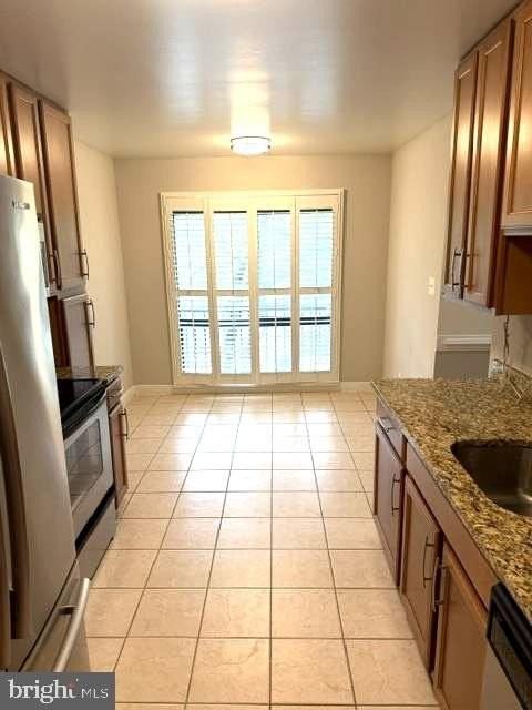 1227 Gemini Dr Apt I #1227I - Photo 7 of 32