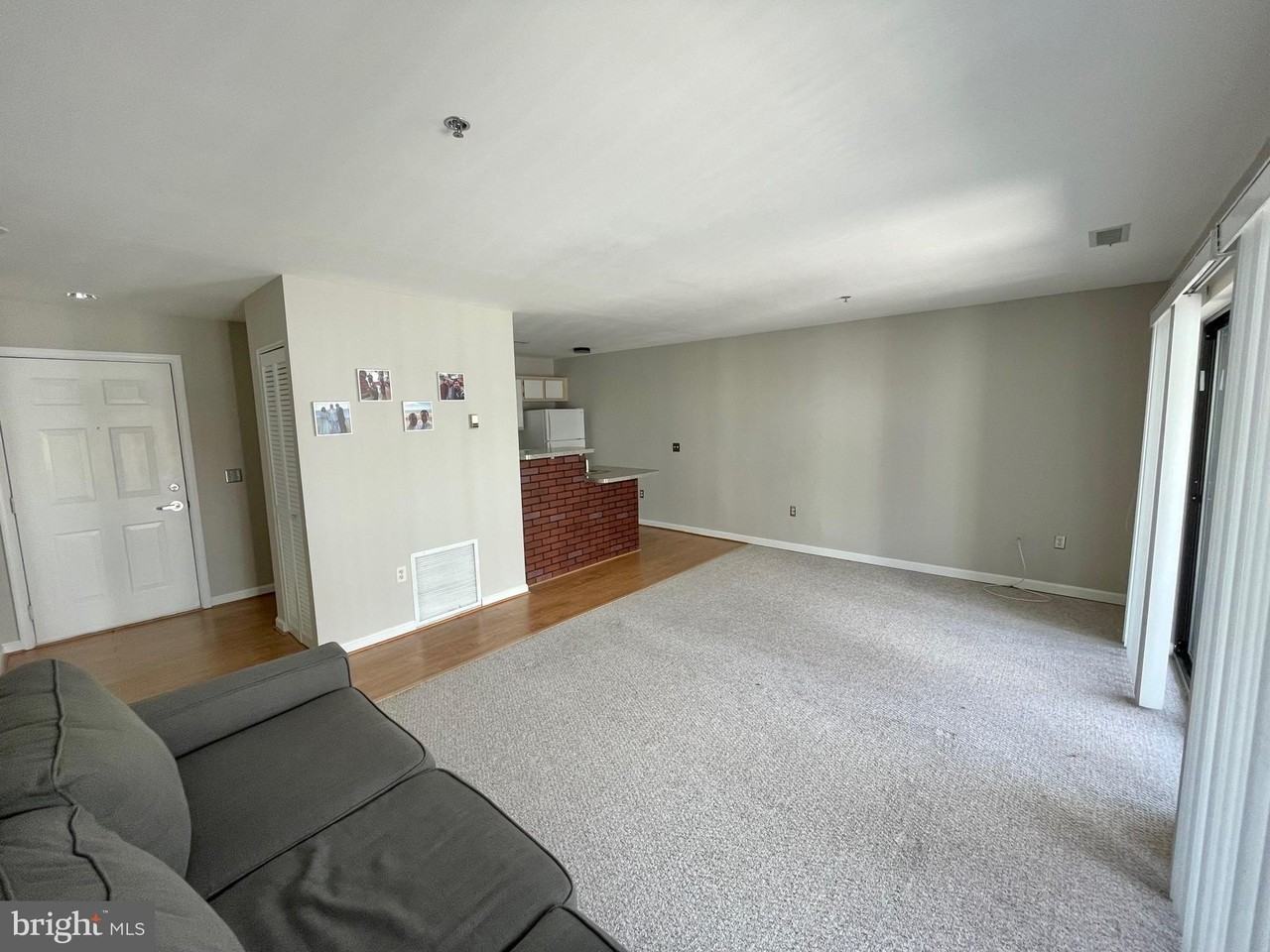 2702 Lighthouse Pt E #635 - Photo 6 of 8