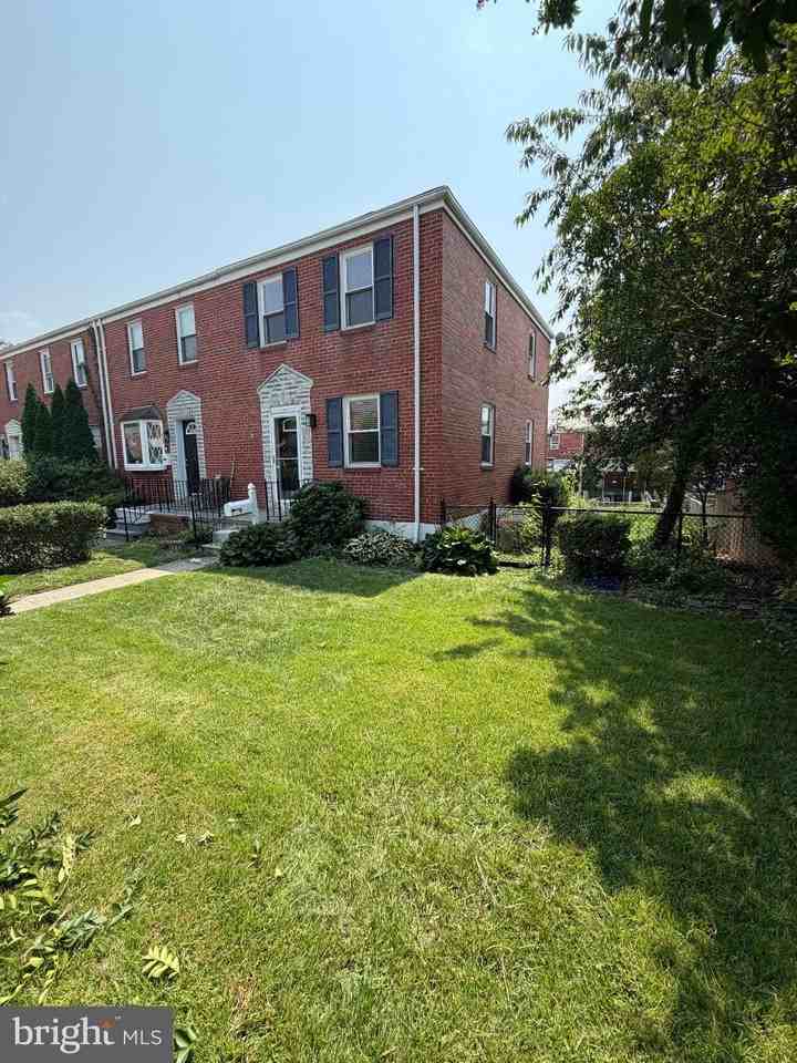 1721 Pin Oak Rd - Photo 2 of 19