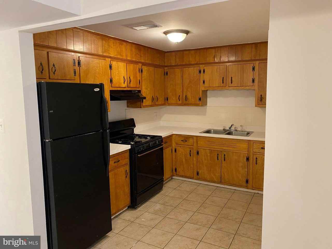1599 N East St #13 - Photo 3 of 12