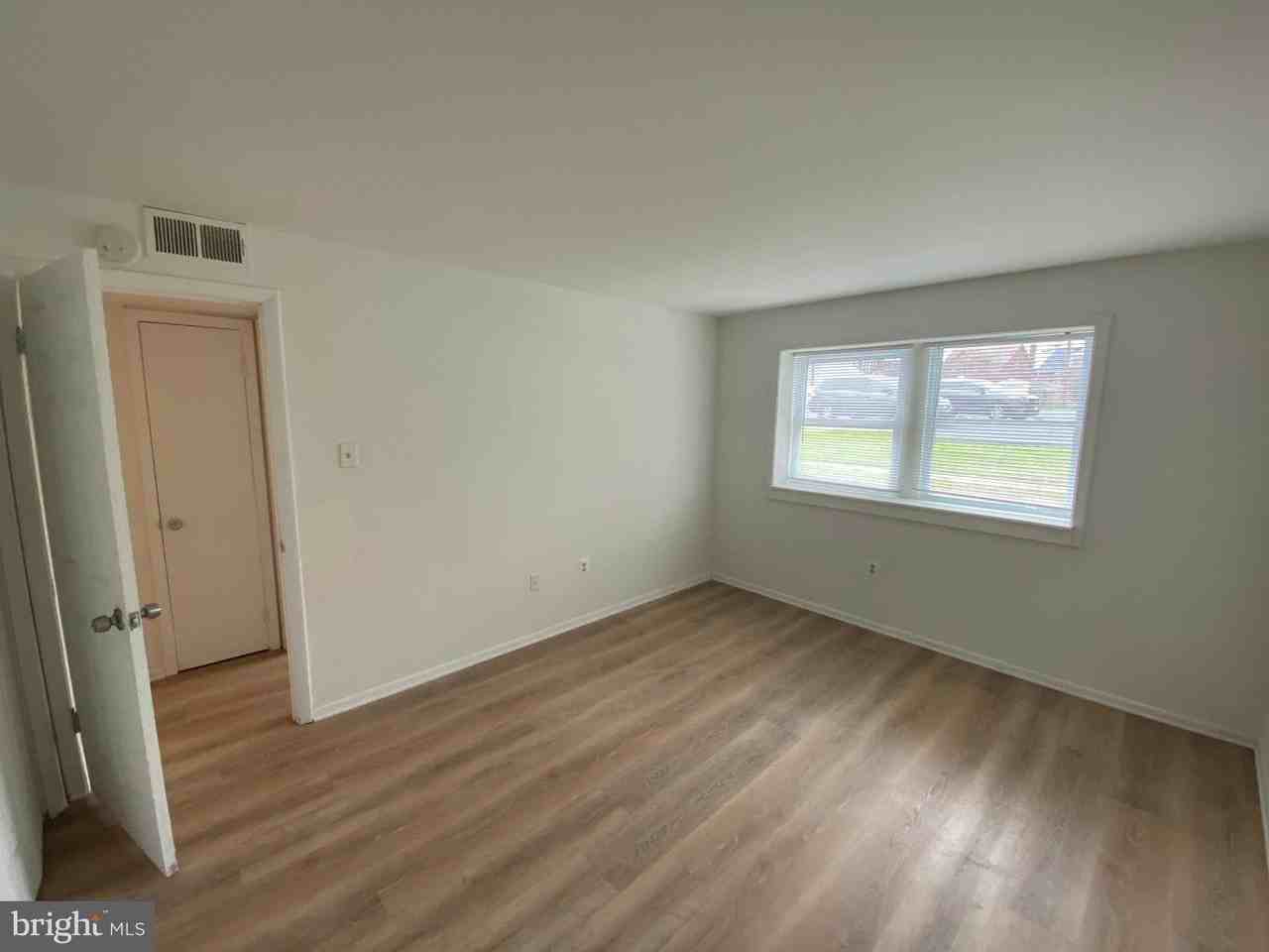 1599 N East St #13 - Photo 6 of 12