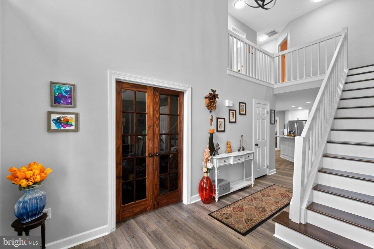 6874 Caravan Ct - Photo 6 of 50