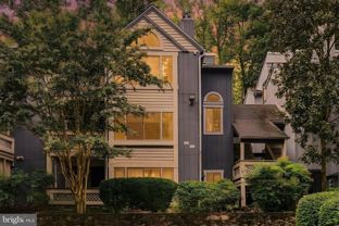 898 Windbrooke Dr #898 - Photo 1 of 1