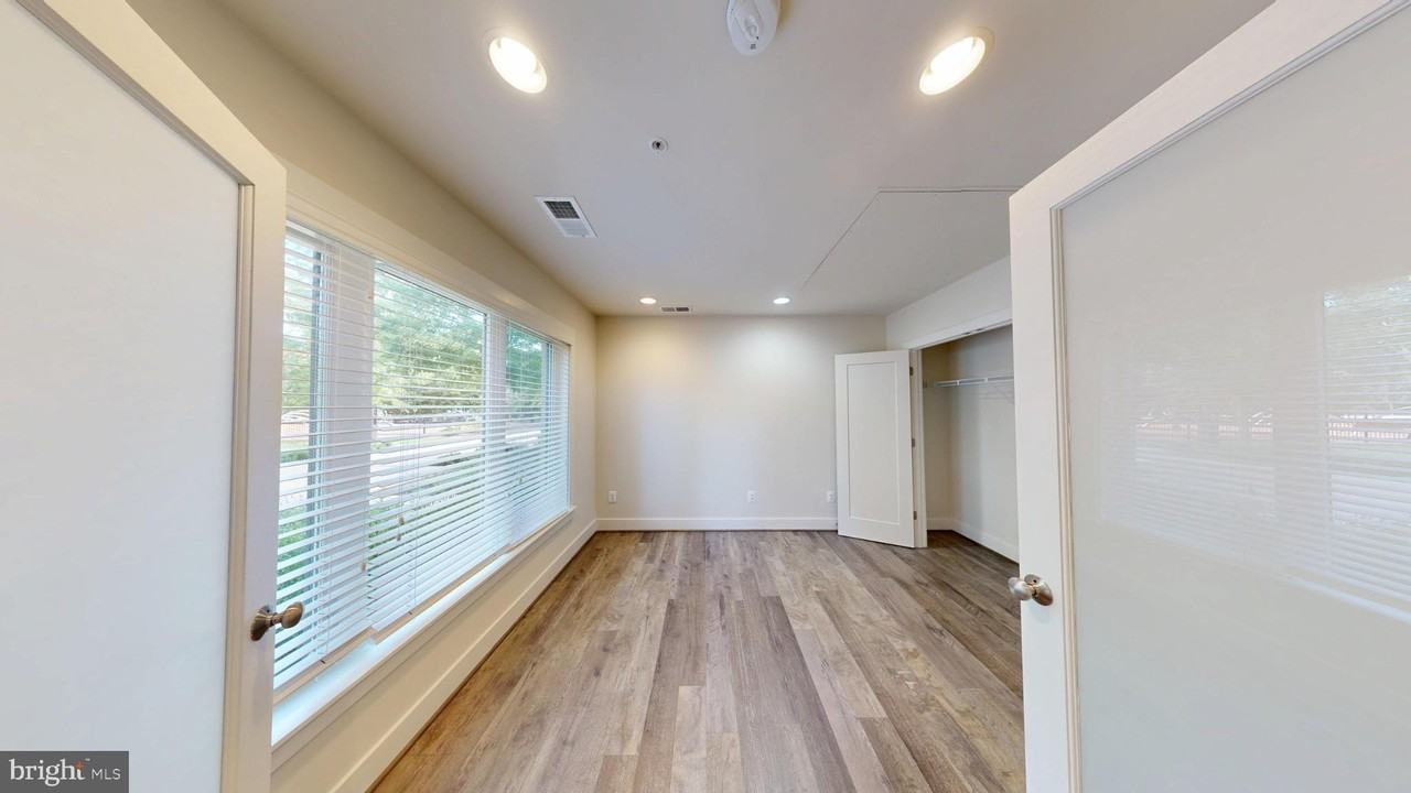 10366 Jacobsen St - Photo 5 of 26