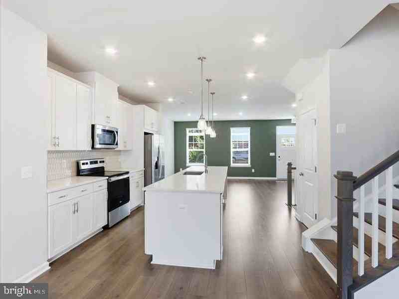 26052 Ridge Rd - Photo 5 of 44