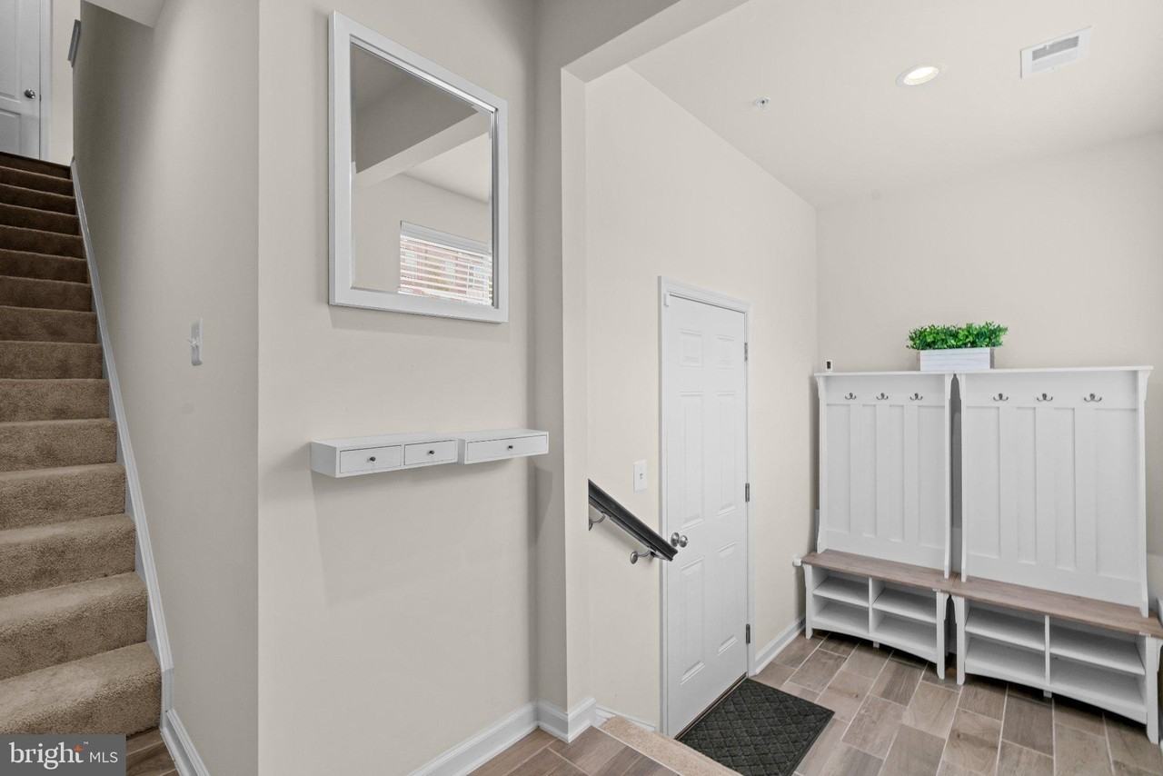 1623 Fernwood Dr - Photo 2 of 36