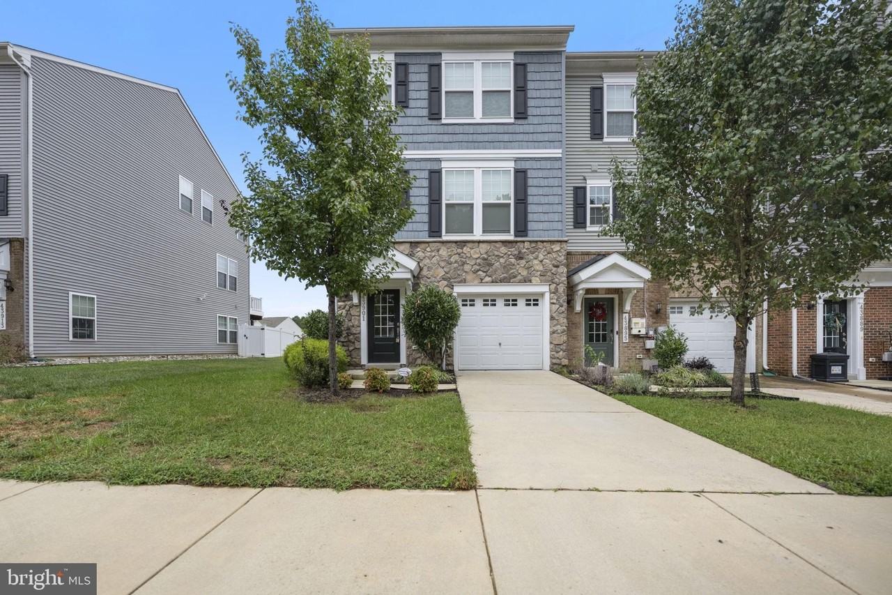 43901 Eucalyptus Way - Photo 2 of 30
