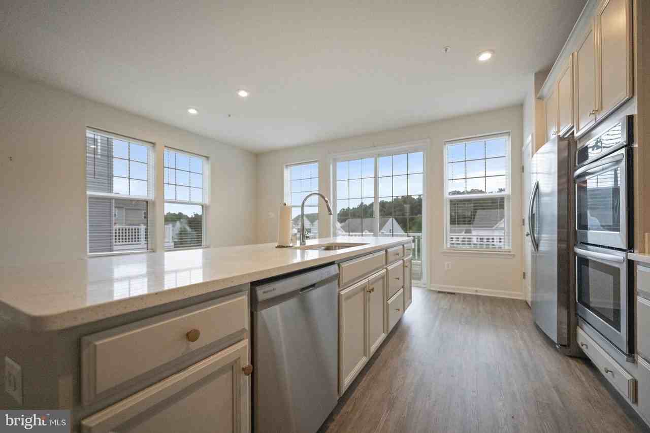 43901 Eucalyptus Way - Photo 5 of 30
